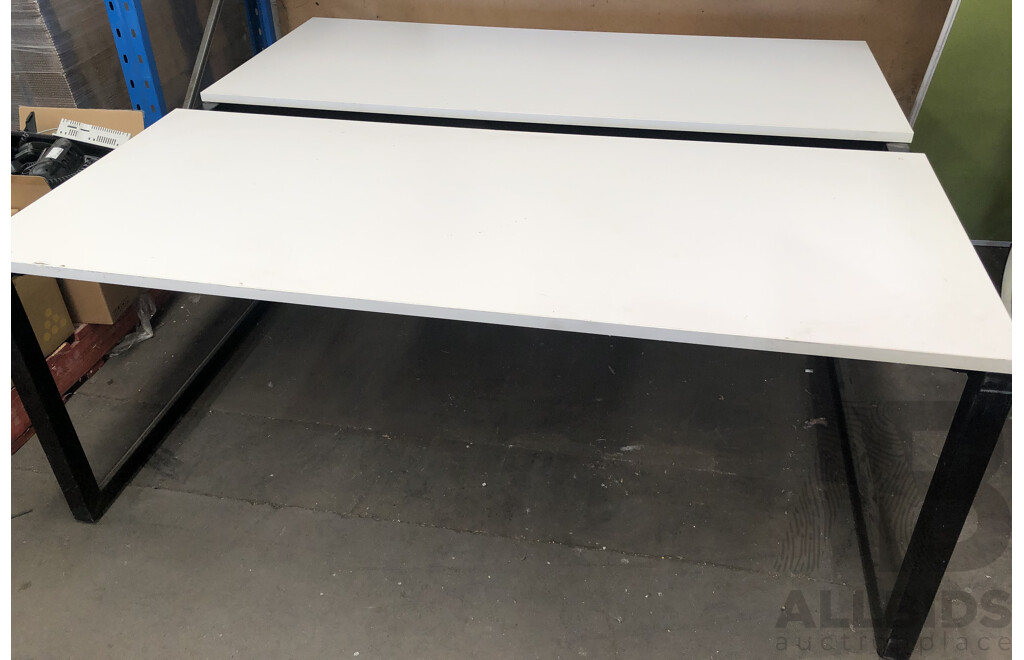 Two Person Workstation with Privacy Screen