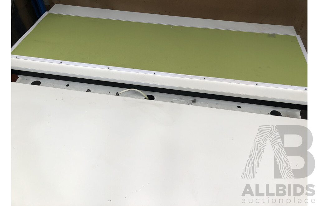 Two Person Workstation with Privacy Screen