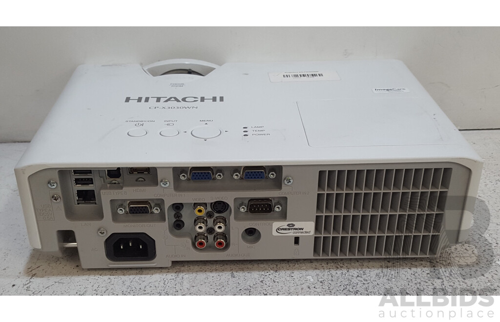 Hitachi (CP-X3030WN) XGA 3LCD Projector