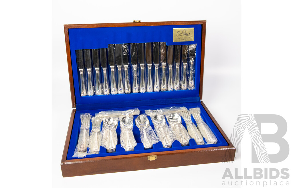 Coronet Fine Silver Plated Cutlery Set for Eight in Timber Canteen