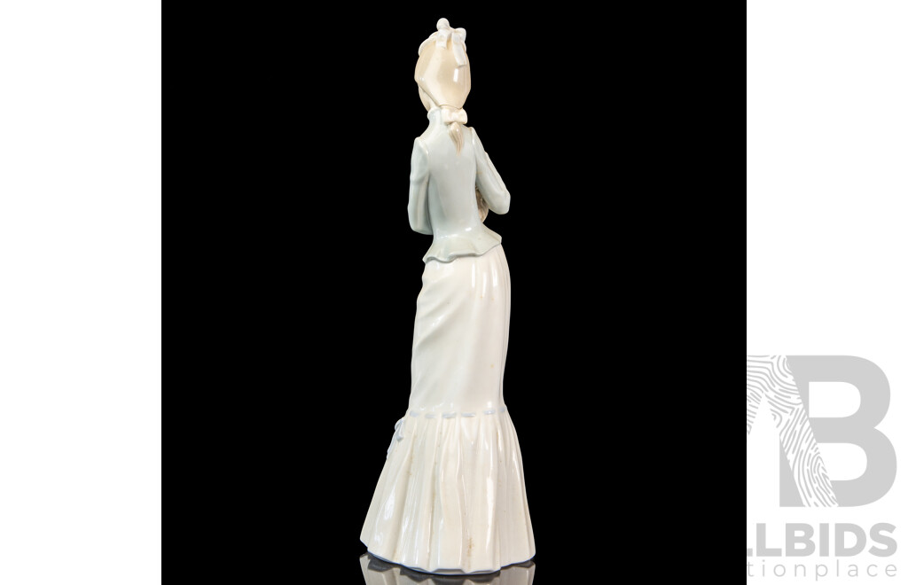 Lladro Porcelain Figure of a Lady with Pooch