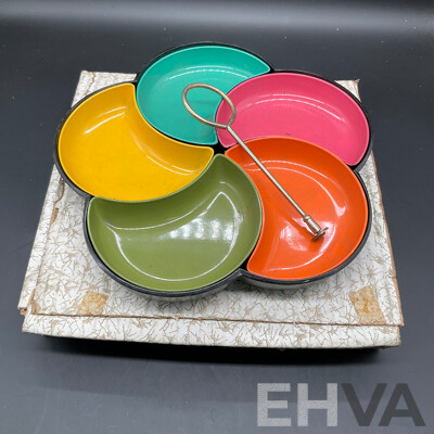 Vintage Pop-Art Snack Tray - Lot of 2