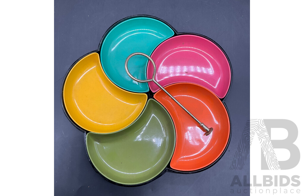 Vintage Pop-Art Snack Tray - Lot of 2