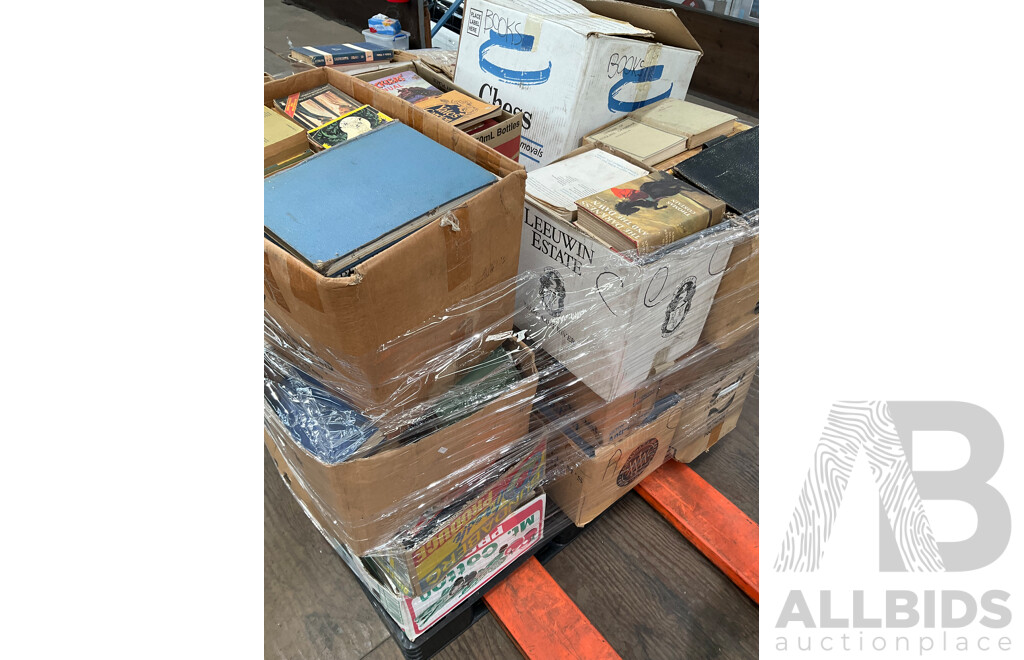 One Full Pallet - Mystery Collection of Vintage Books
