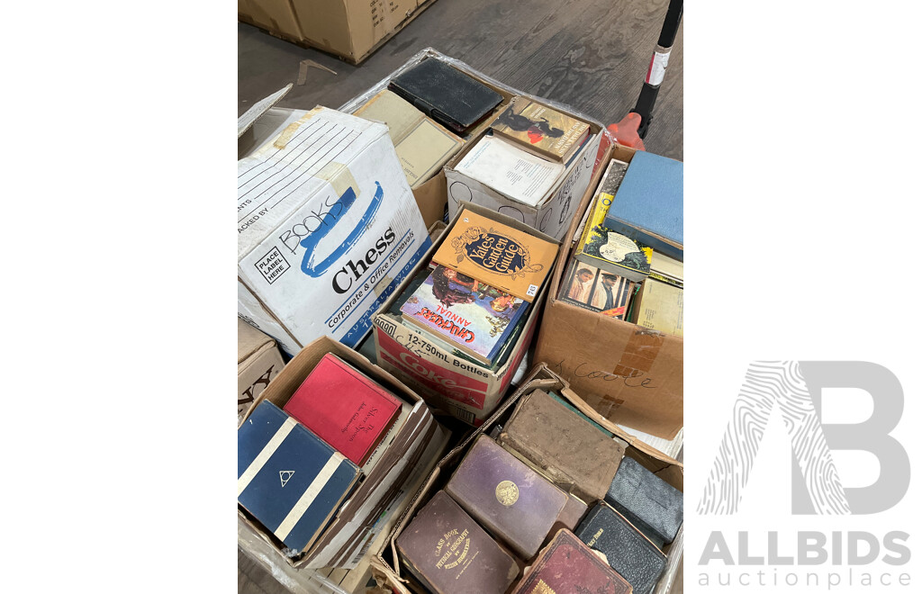 One Full Pallet - Mystery Collection of Vintage Books