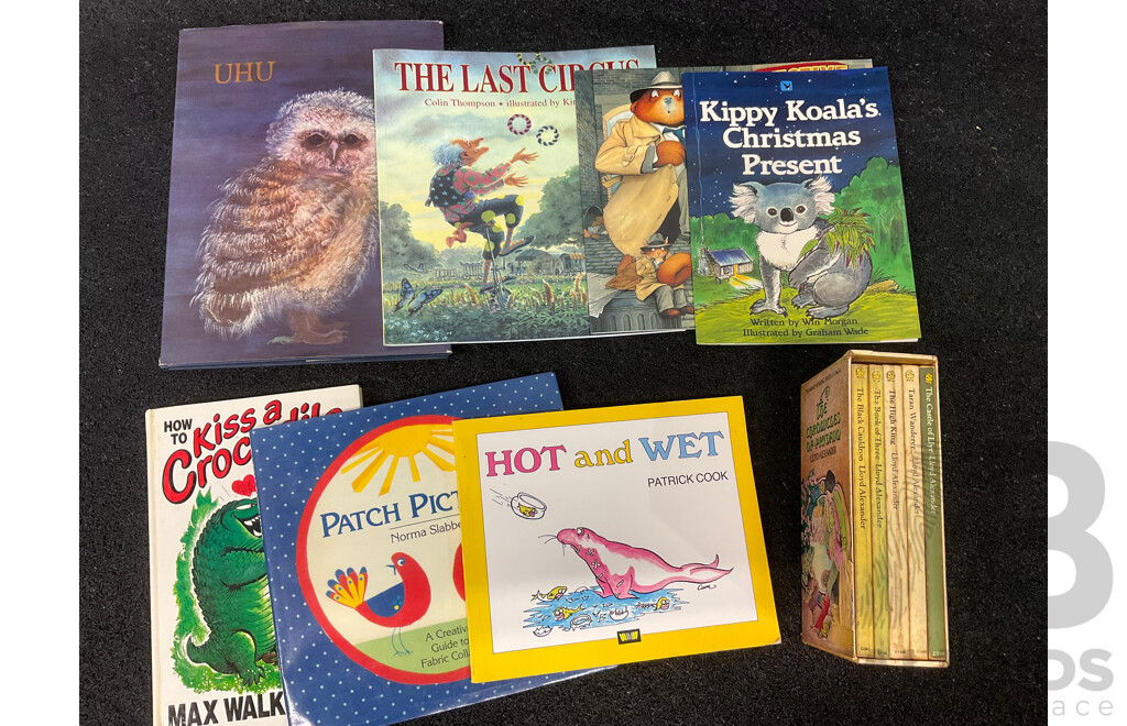 Lot of Kids Vintage Books and Comics, Including Walt Disney, Gulliver's Travels by Jonathan Swift, the Little Prince, Masha and the Bear, in a New World by Horatio Alger Jr. and More