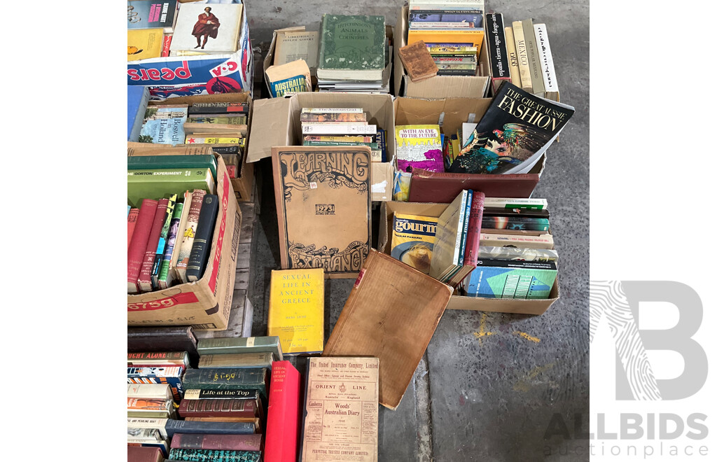 Collection of Vintage Books - 1 Full Pallet