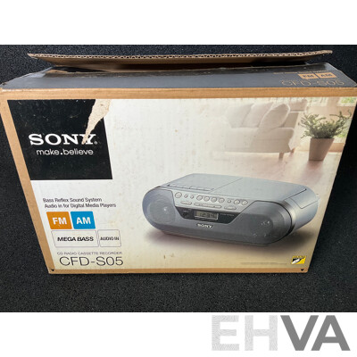 Vintage SONY CFD-S05 CD Radio Cassette Recorder