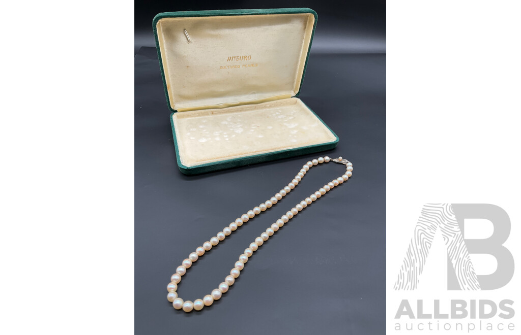 Vintage MITSUKO Cultured Pearls Necklace