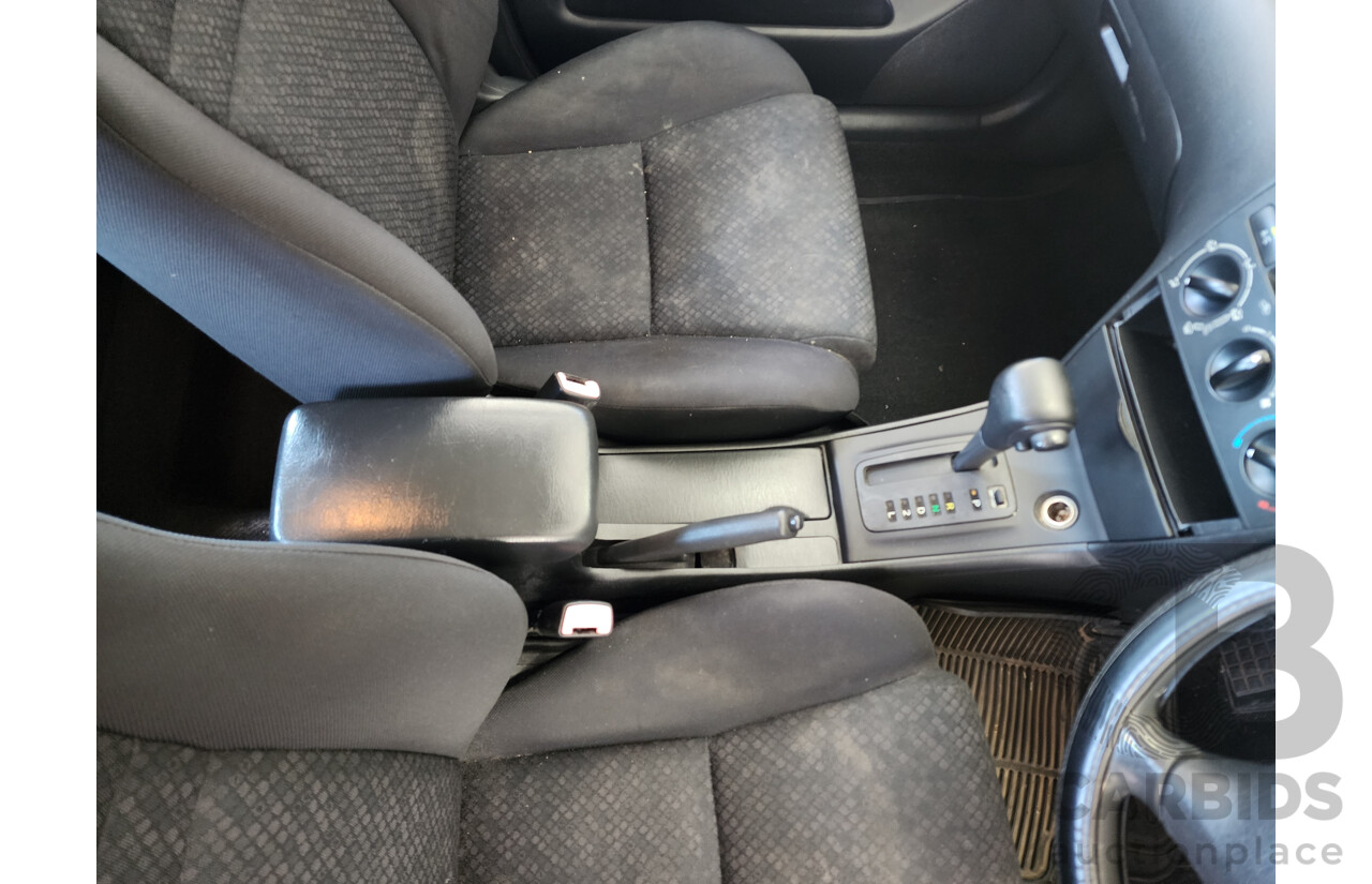 5/2006 Toyota Corolla Ascent ZZE122R 5d Hatchback Silver 1.8L