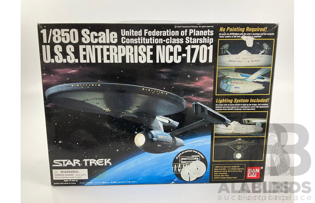 Bandai Star Trek U.S.S Enterprise NCC-1701 - 1/850 Scale
