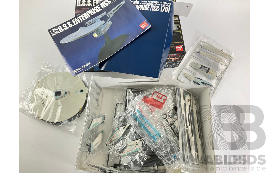 Bandai Star Trek U.S.S Enterprise NCC-1701 - 1/850 Scale