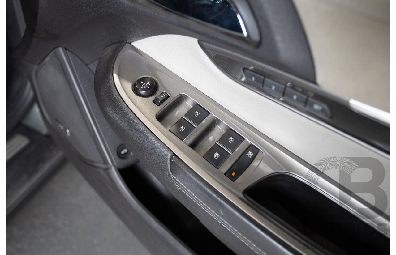 11/2013 Holden VF Calais V 4d Sedan Prussian Steel Metallic V6 3.6L