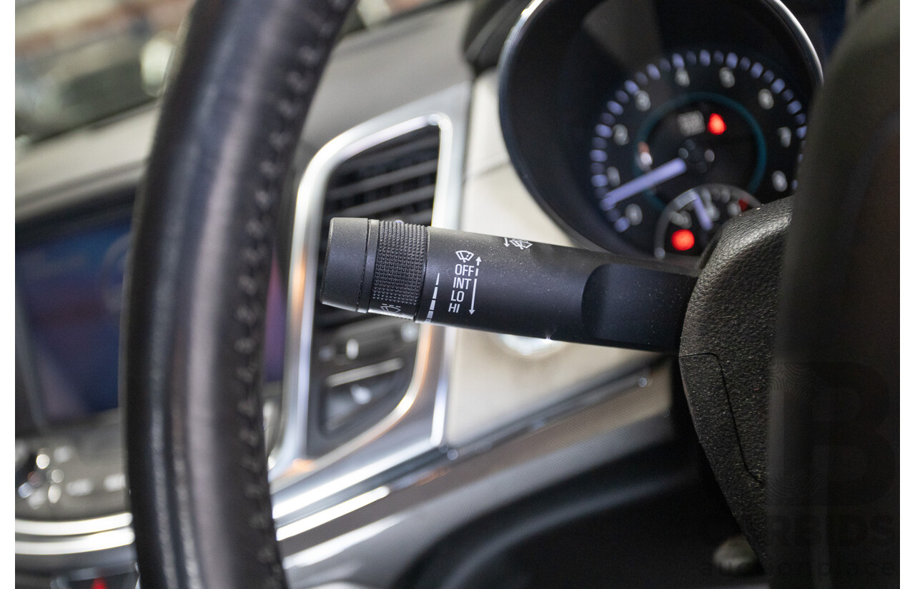 11/2013 Holden VF Calais V 4d Sedan Prussian Steel Metallic V6 3.6L