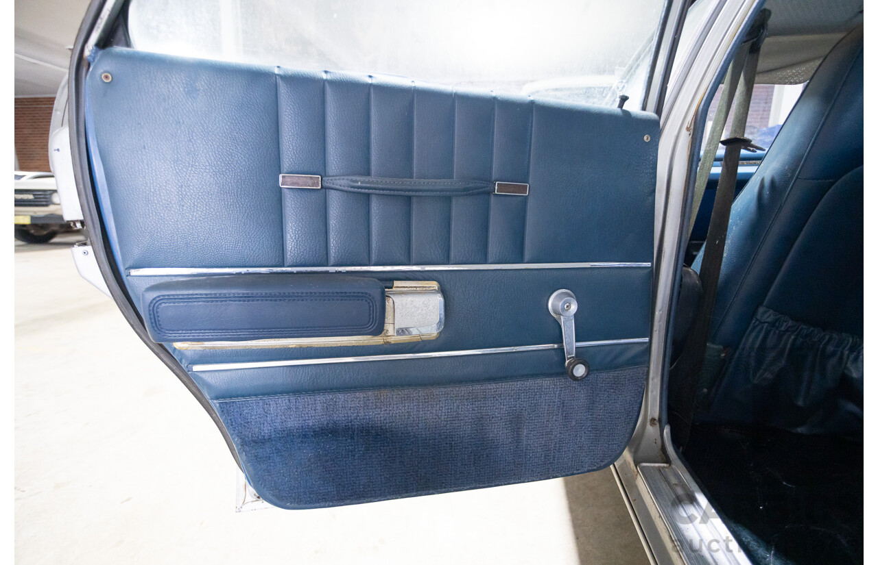 4/1978 Chrysler CL Regal LeBaron 4d Sedan Silver 4.3L