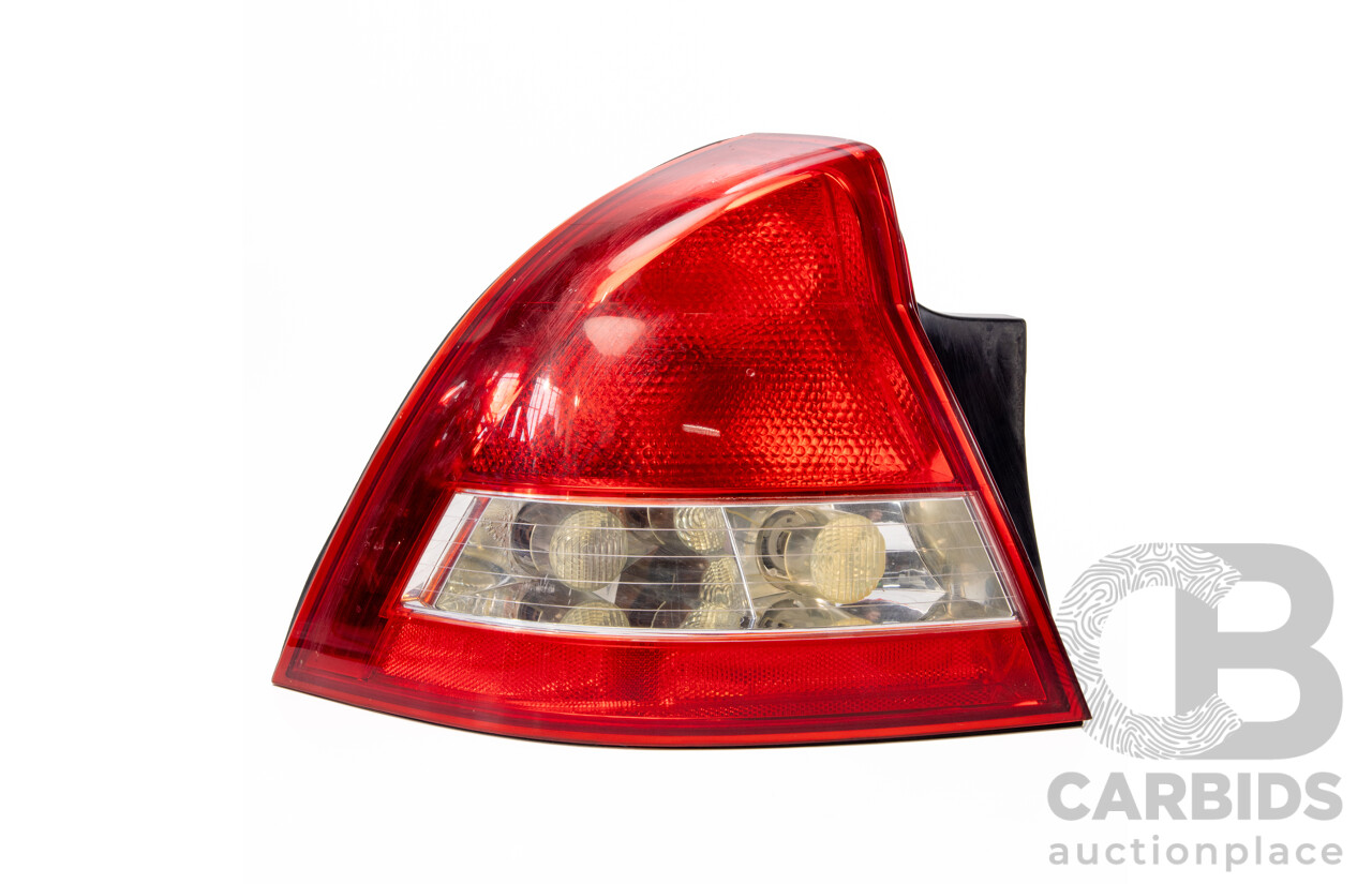 Holden Commodore VY Berlina & Calais & VZ Executive Tail Lights