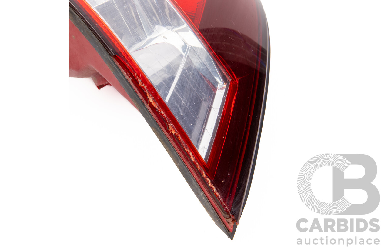 Holden Commodore VY Calais & HSV Tail Lights - Genuine