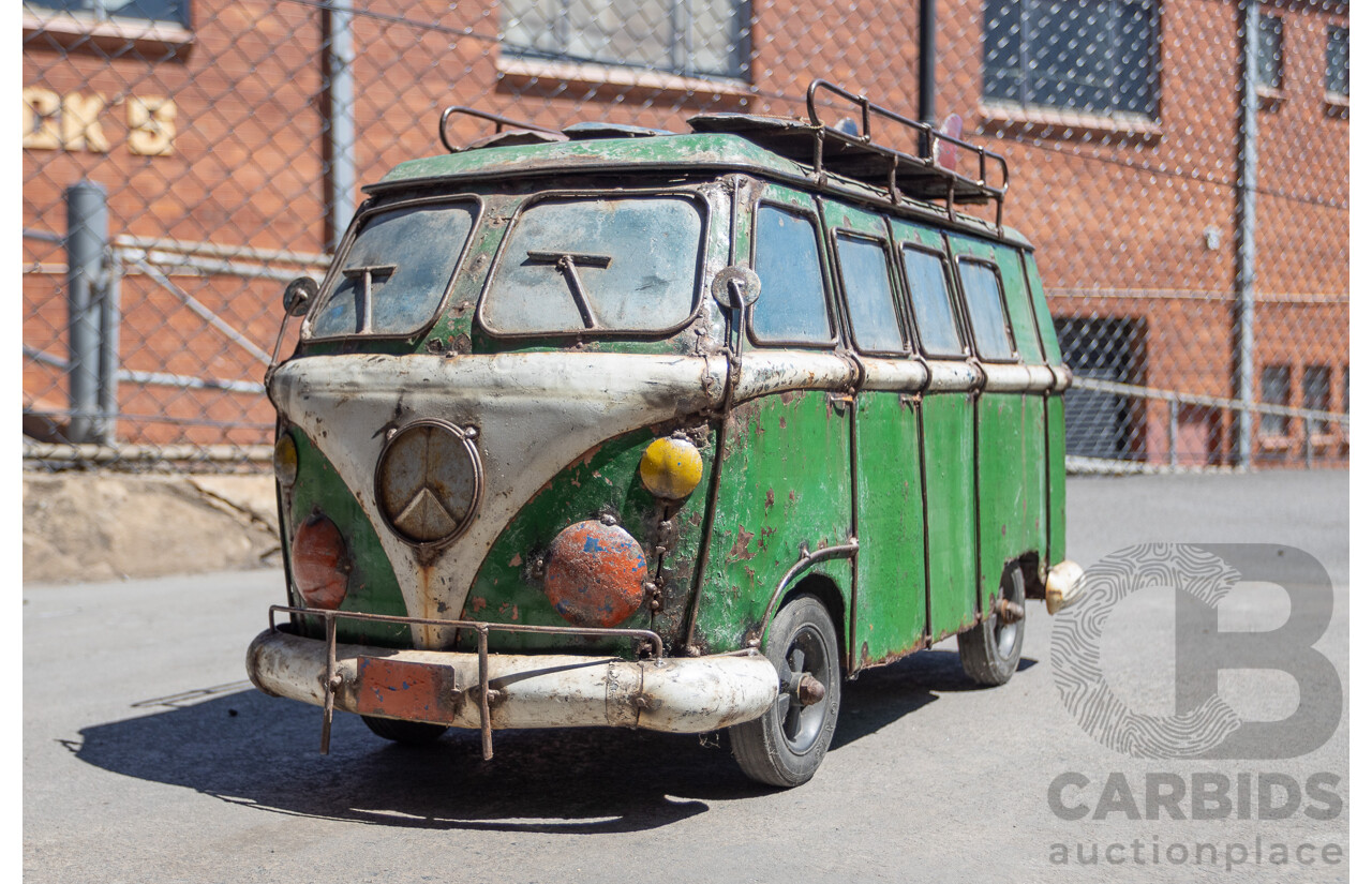 Vintage VW Kombi Style Metal Esky