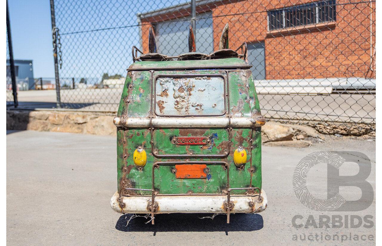 Vintage VW Kombi Style Metal Esky