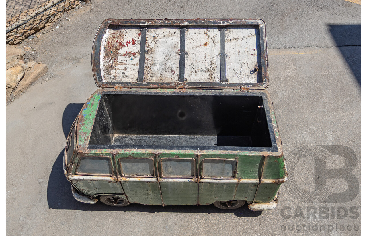 Vintage VW Kombi Style Metal Esky