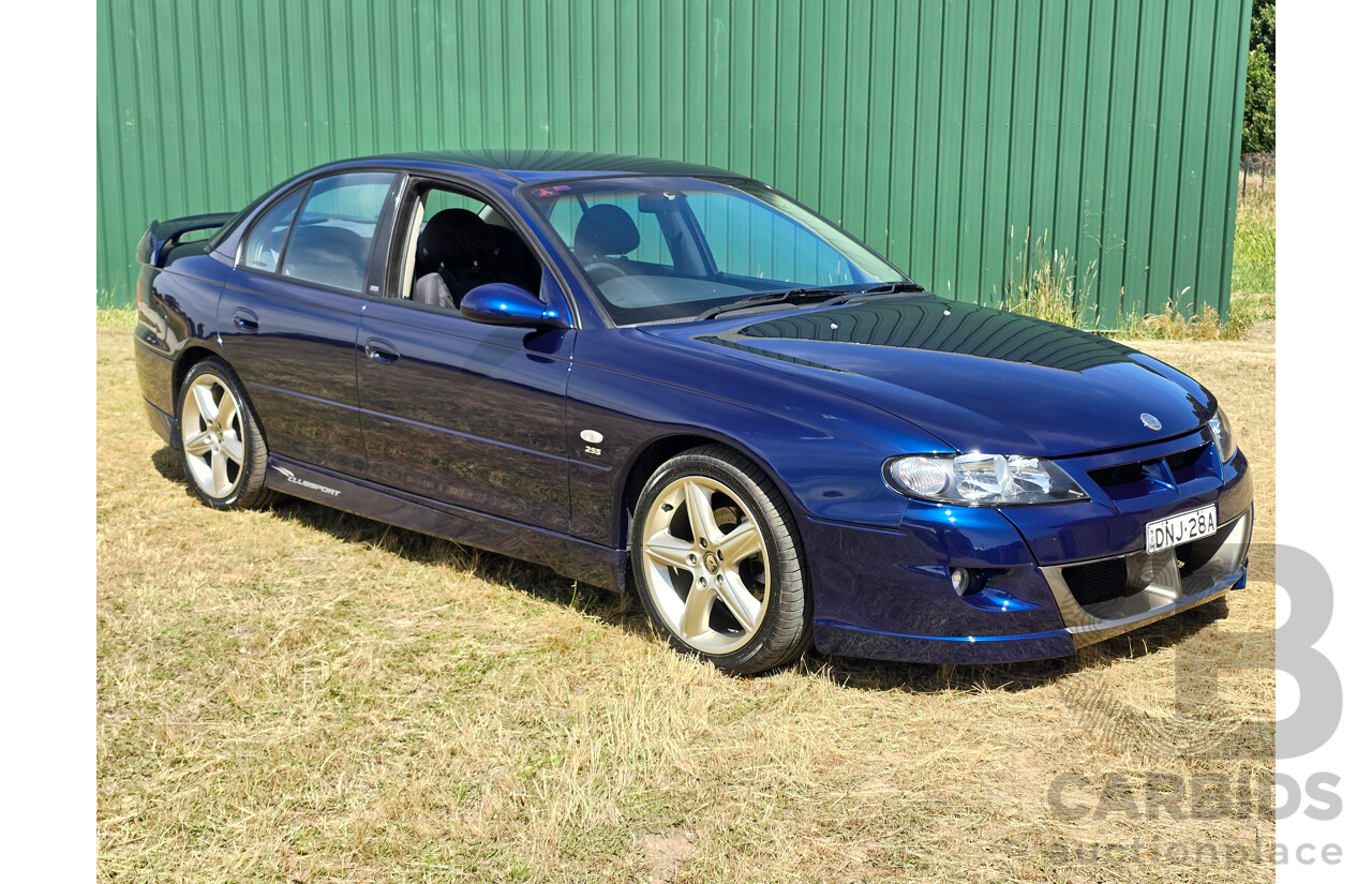 10/2001 Holden Special Vehicles (HSV) Clubsport VX Series II Build No.136 4d Sedan Vespers Blue Metallic V8 5.7L