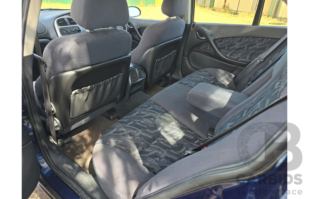 10/2001 Holden Special Vehicles (HSV) Clubsport VX Series II Build No.136 4d Sedan Vespers Blue Metallic V8 5.7L