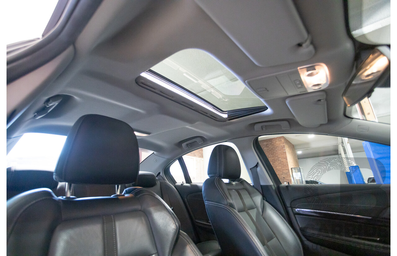 5/2016 Holden VF Commodore SS-V Redline Series 2 4d Sedan Phantom Black V8 6.2L