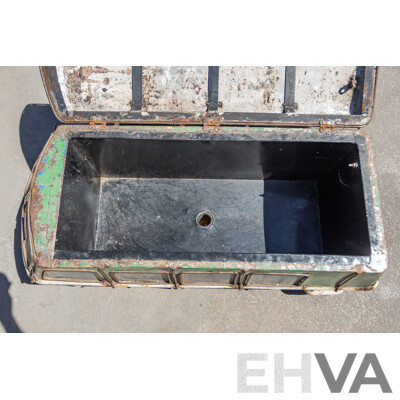 Vintage VW Kombi Style Metal Esky