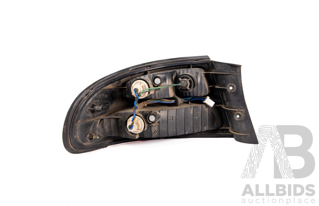 Holden Commodore VX Tail Lights - Genuine - Suits All VT / VX Sedan Models