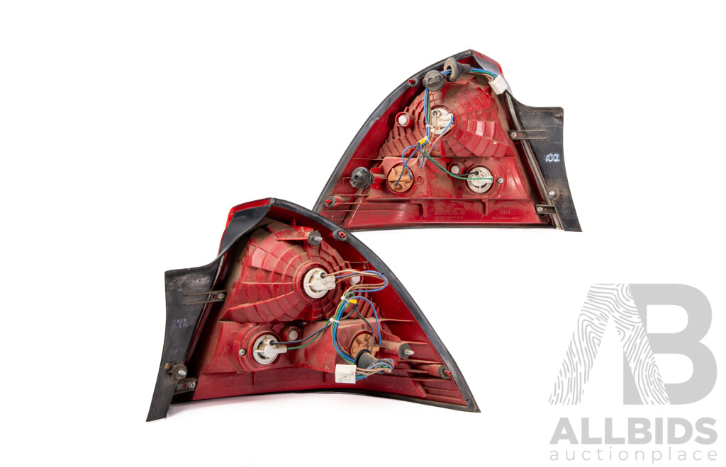 Holden Commodore VY Berlina & Calais & VZ Executive Tail Lights