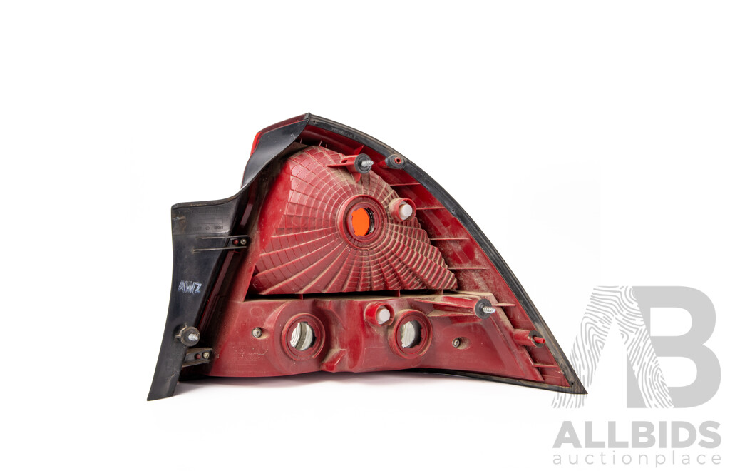 Holden Commodore VY Calais & HSV Tail Lights - Genuine