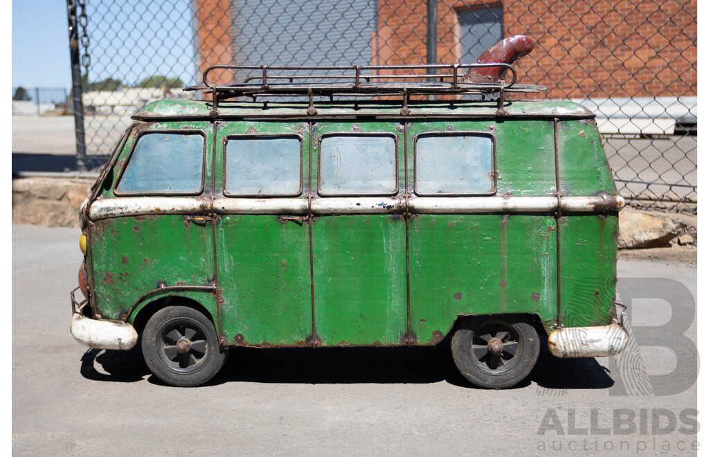 Vintage VW Kombi Style Metal Esky