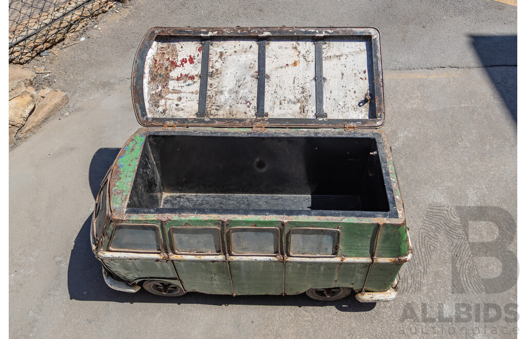 Vintage VW Kombi Style Metal Esky