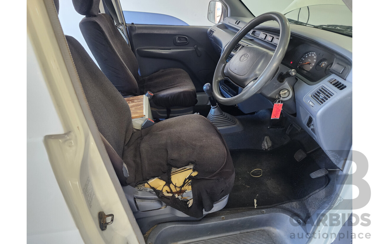 11/1998 Toyota Townace SBV KR42R 4d Blind Van White 1.8L