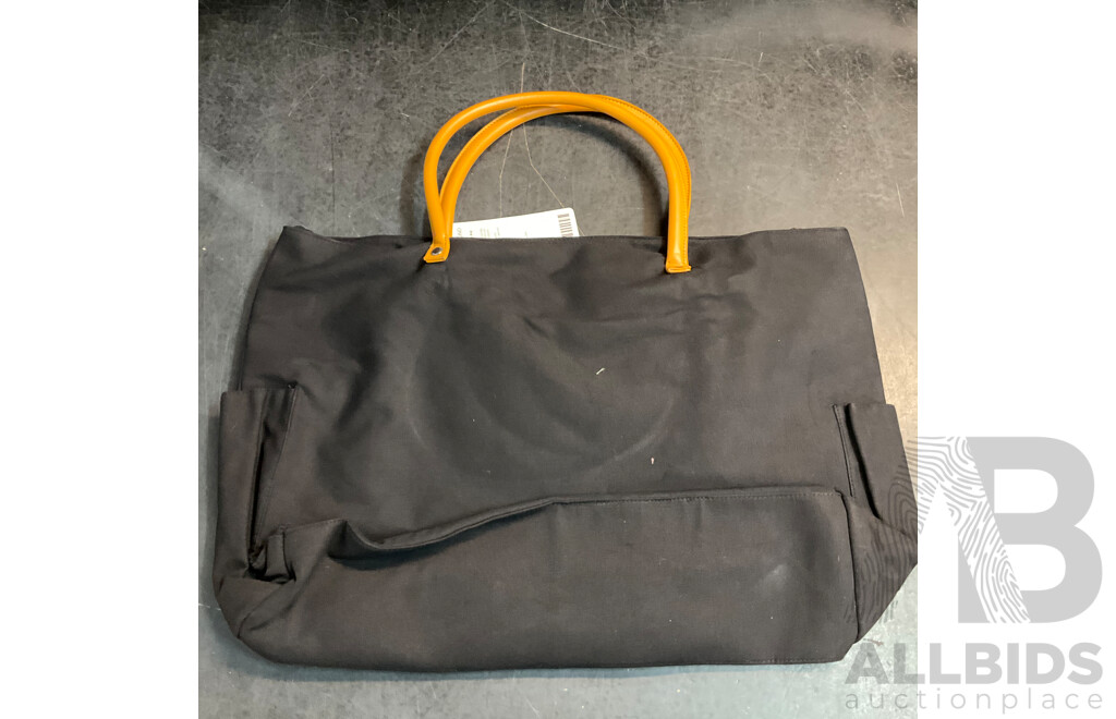 SOUTH BOUND Sunsets Beach Shopper Bag - SB5501 Black/Cream - Lot of 22 - Estimated Total RRP $798.00