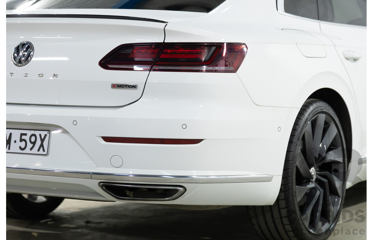 09/2018 Volkswagen Arteon 206TSI R-Line (AWD) MY19 5d Liftback Pure White Turbo 2.0L