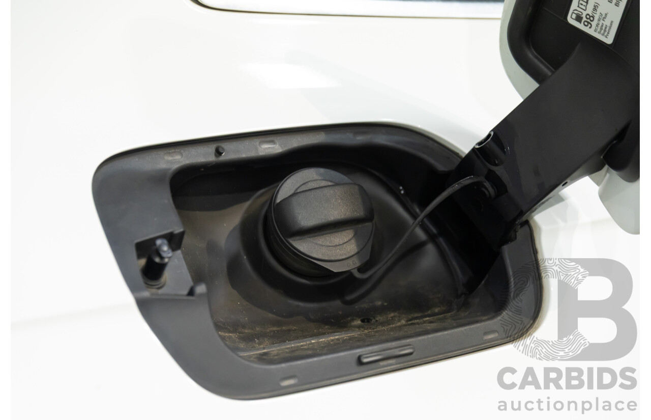 09/2018 Volkswagen Arteon 206TSI R-Line (AWD) MY19 5d Liftback Pure White Turbo 2.0L