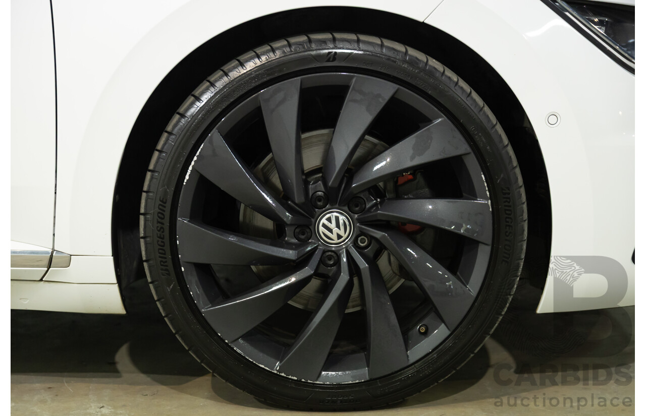 09/2018 Volkswagen Arteon 206TSI R-Line (AWD) MY19 5d Liftback Pure White Turbo 2.0L