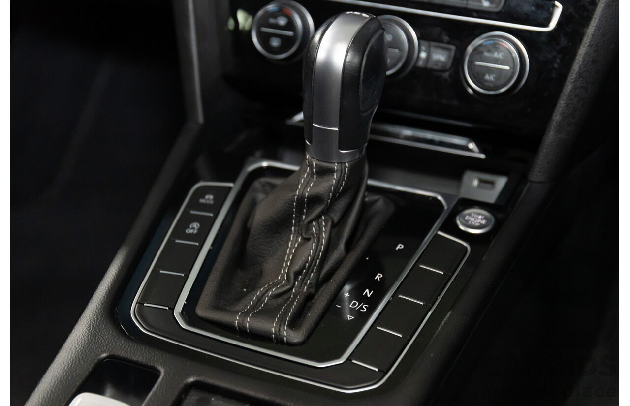 09/2018 Volkswagen Arteon 206TSI R-Line (AWD) MY19 5d Liftback Pure White Turbo 2.0L