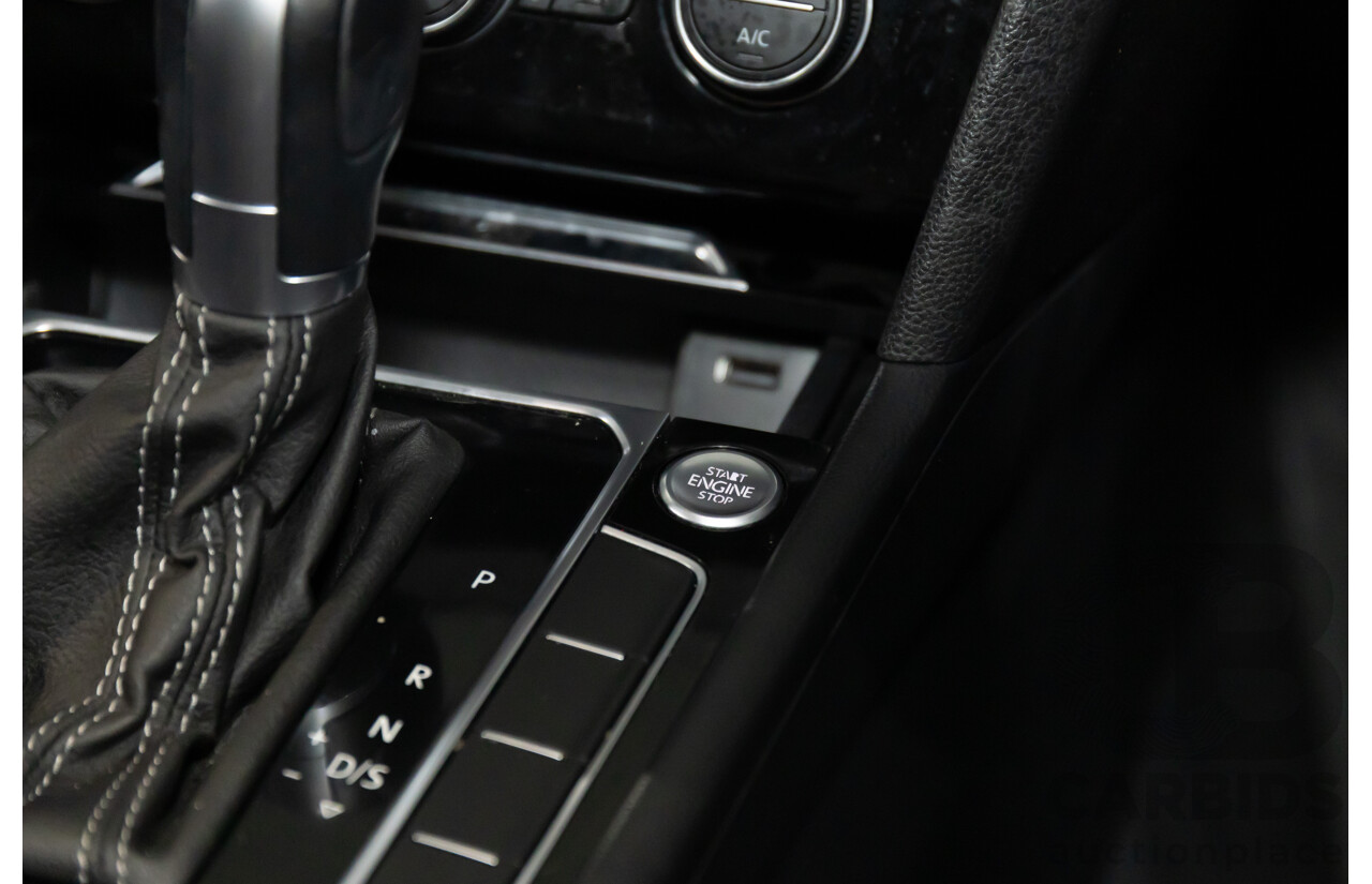 09/2018 Volkswagen Arteon 206TSI R-Line (AWD) MY19 5d Liftback Pure White Turbo 2.0L