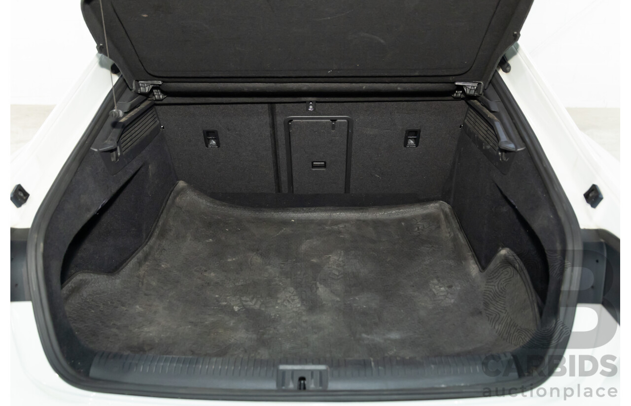 09/2018 Volkswagen Arteon 206TSI R-Line (AWD) MY19 5d Liftback Pure White Turbo 2.0L