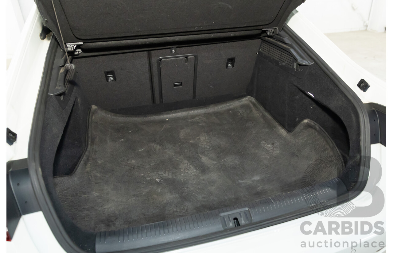 09/2018 Volkswagen Arteon 206TSI R-Line (AWD) MY19 5d Liftback Pure White Turbo 2.0L