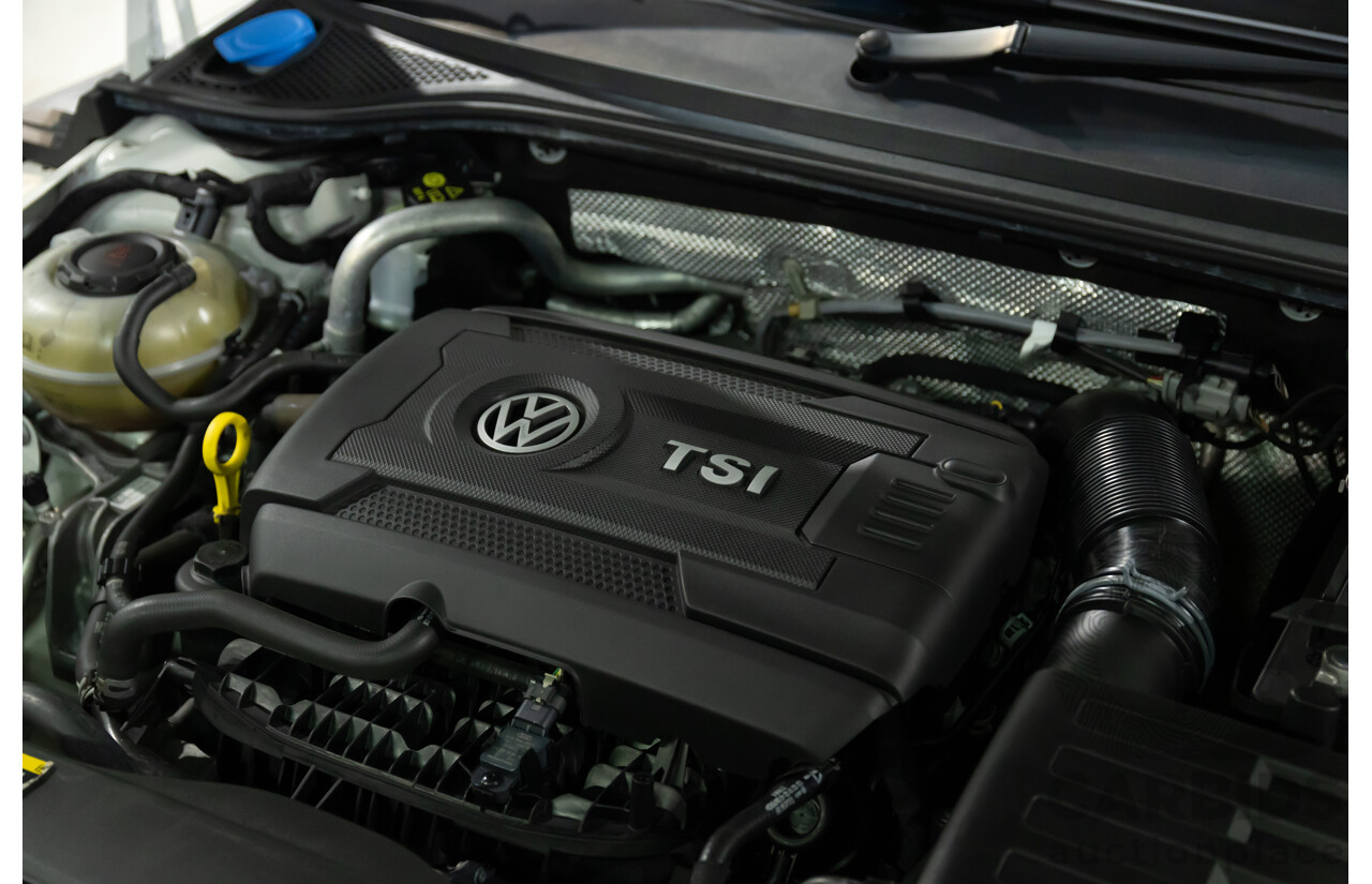 09/2018 Volkswagen Arteon 206TSI R-Line (AWD) MY19 5d Liftback Pure White Turbo 2.0L