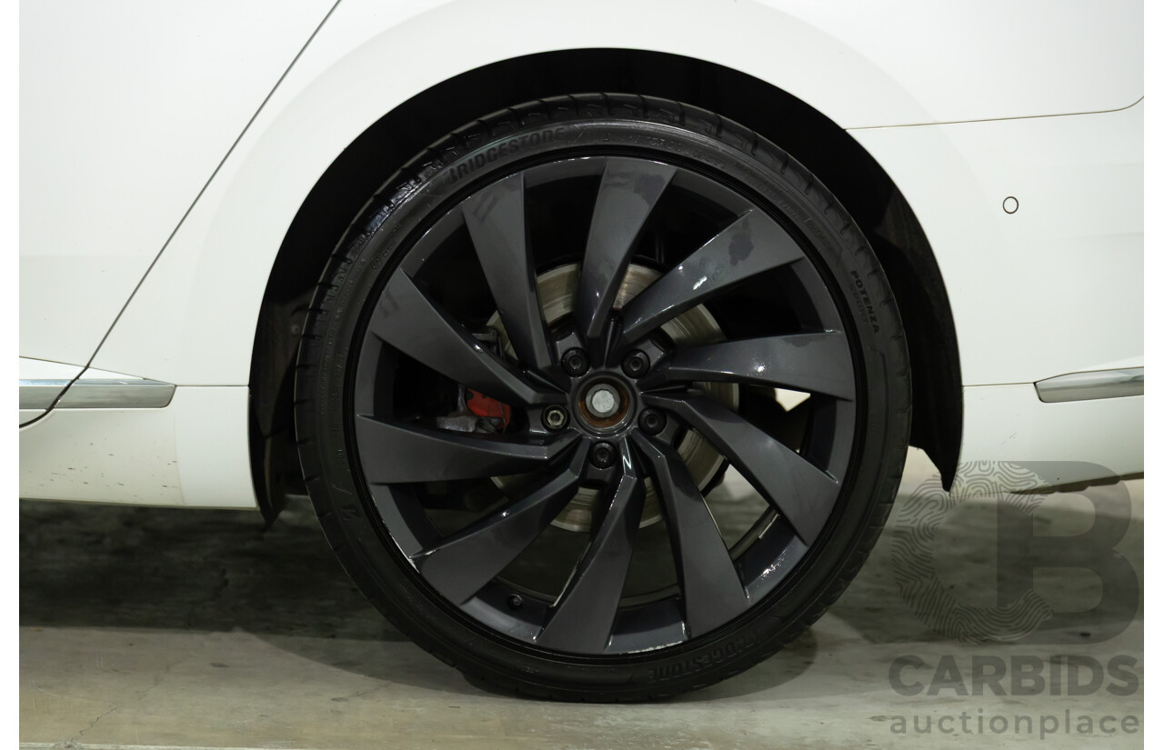 09/2018 Volkswagen Arteon 206TSI R-Line (AWD) MY19 5d Liftback Pure White Turbo 2.0L