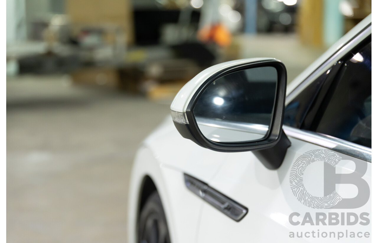 09/2018 Volkswagen Arteon 206TSI R-Line (AWD) MY19 5d Liftback Pure White Turbo 2.0L