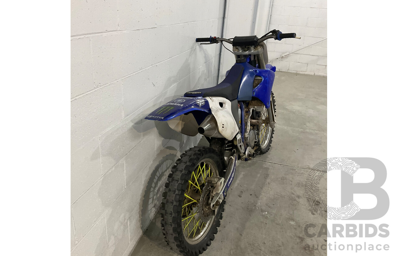 2001 Yamaha YZ250F Bike