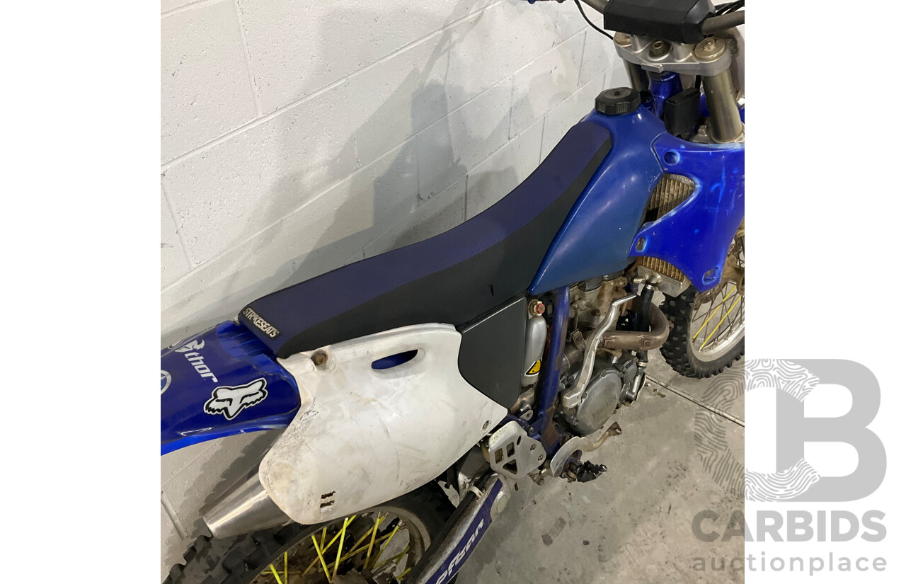 2001 Yamaha YZ250F Bike