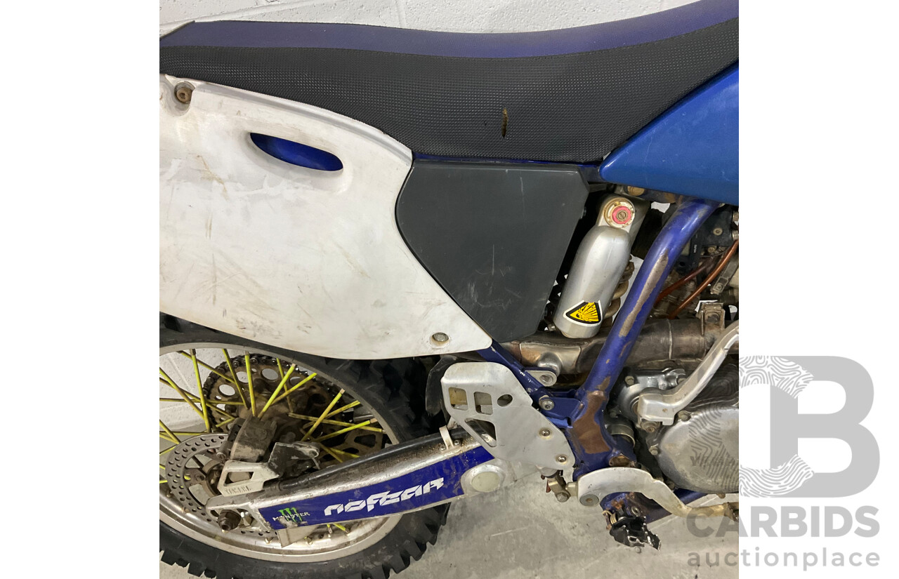 2001 Yamaha YZ250F Bike