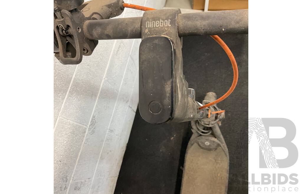 Ninebot Kickscooter Max F65I