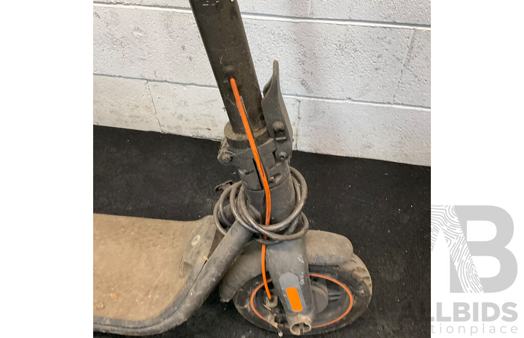 Ninebot Kickscooter Max F65I